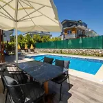 Ekin - Hisaroenue,oeluedeniz Villa