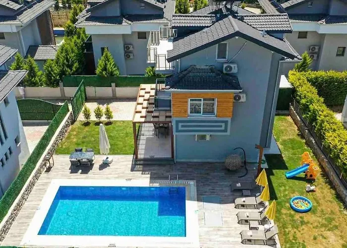 Vilă Ekin With Pool In Hisaroenu,oeluedeniz *