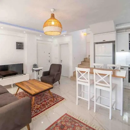 Ekin With Pool In Hisaroenu,oeluedeniz Fethiye